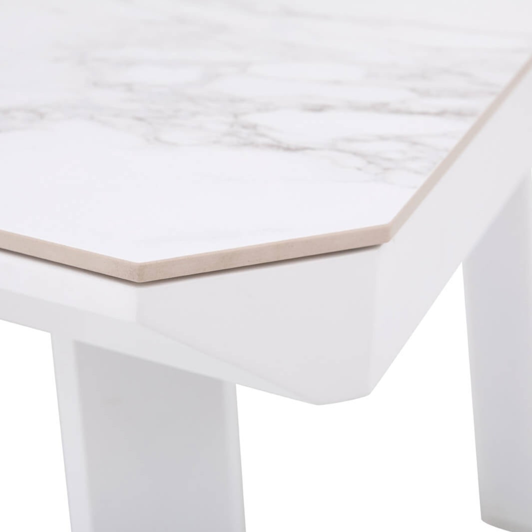 alpha outdoor dining set