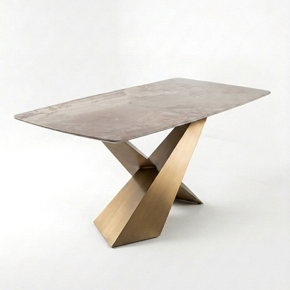 trapezi-marmaro-kafe-xrysi-vasi