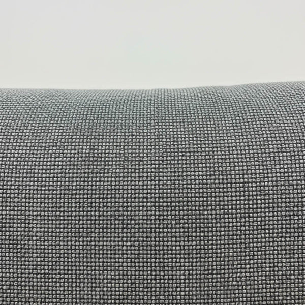 Detail of the basket-weave of the grey fabric on the Atlanta sofa. / Dark Grey