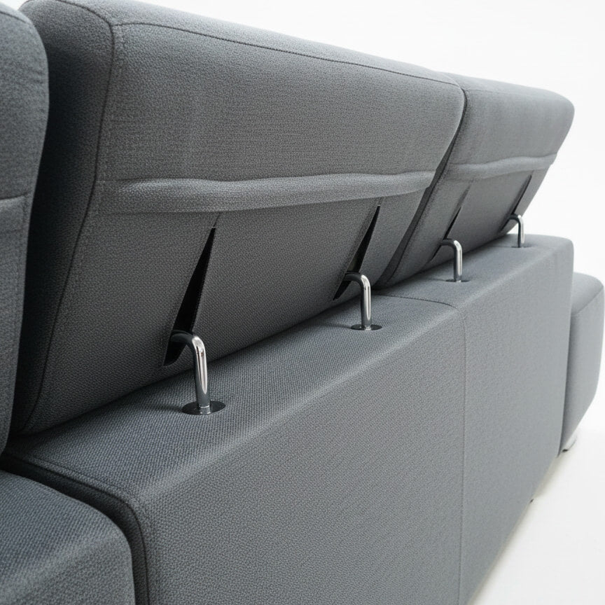 Λεπτομέρεια από τον μηχανισμό ανύψωσης στο ρυθμιζόμενο προσκέφαλο του καναπέ Δανάη / Danae grey
