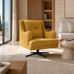 Πολυθρόνα HAVANA σε mustard yellow ύφασμα με bouclé-like υφή, μαύρη μεταλλική περιστρεφόμενη βάση και μοντέρνο σχεδιασμό σε φωτεινό σαλόνι.