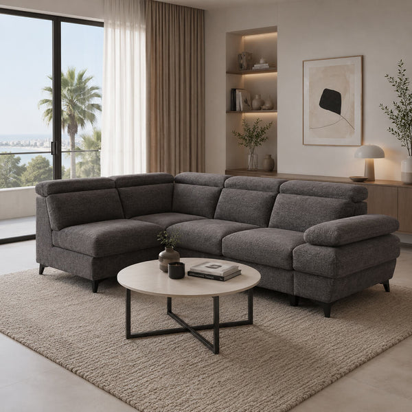 Γωνιακός καναπές PRIMO σε σκούρο γκρι micro suede, με χειροκίνητα ρυθμιζόμενα προσκέφαλα και μαύρα μεταλλικά πόδια σε μοντέρνο σαλόνι / Dark Grey